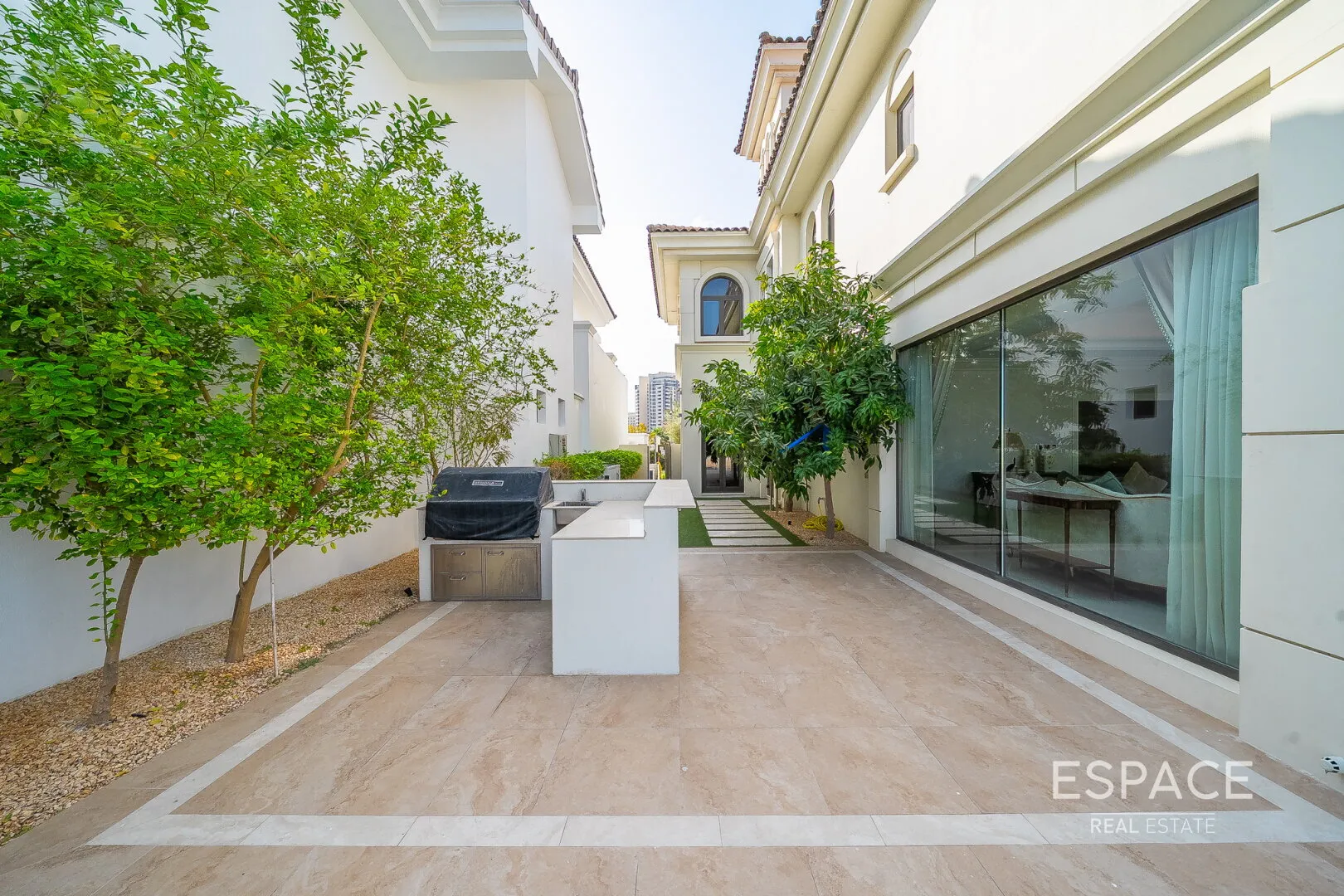 PropertiesGalleryCamera