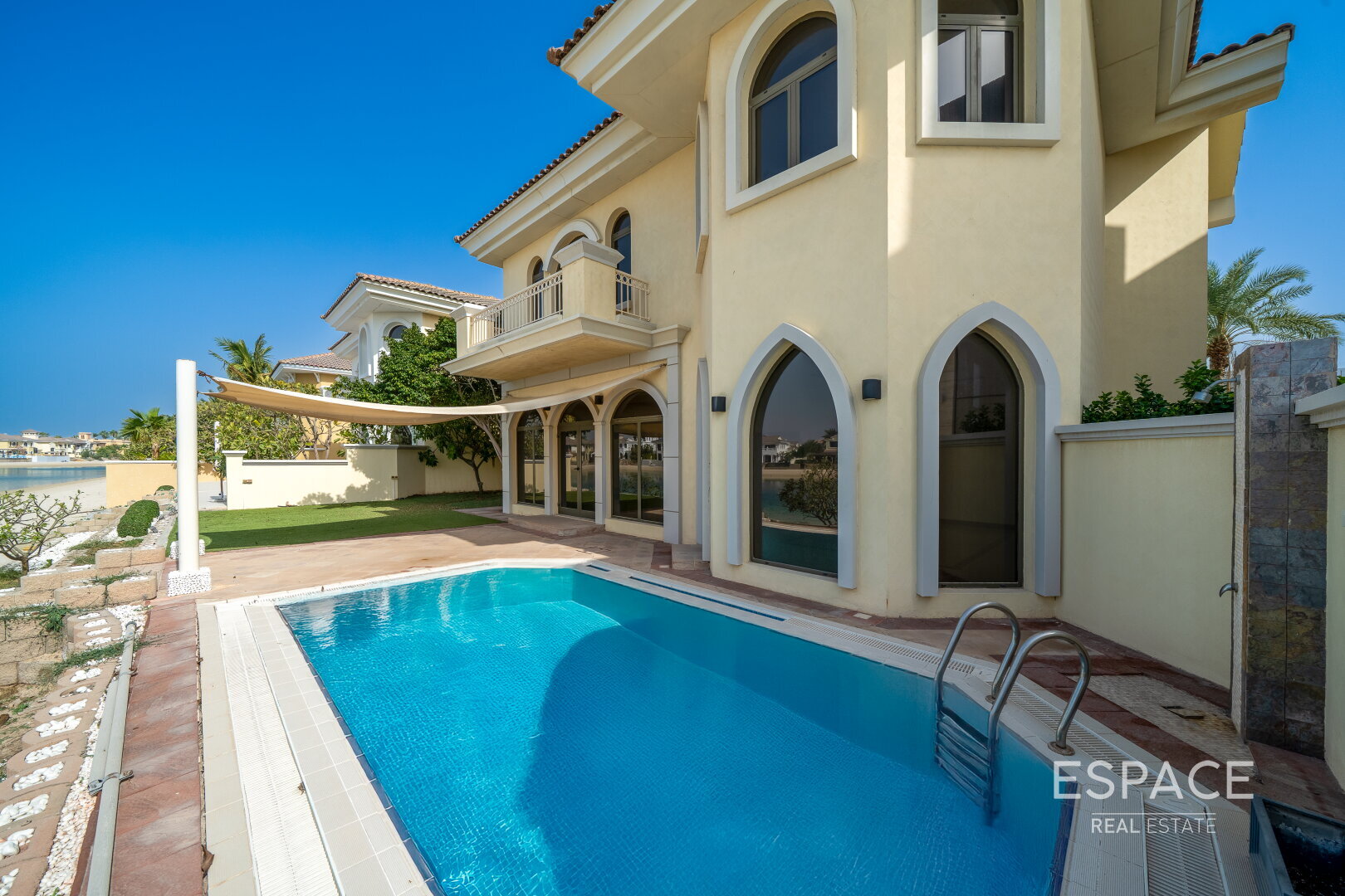 PropertiesGalleryCamera