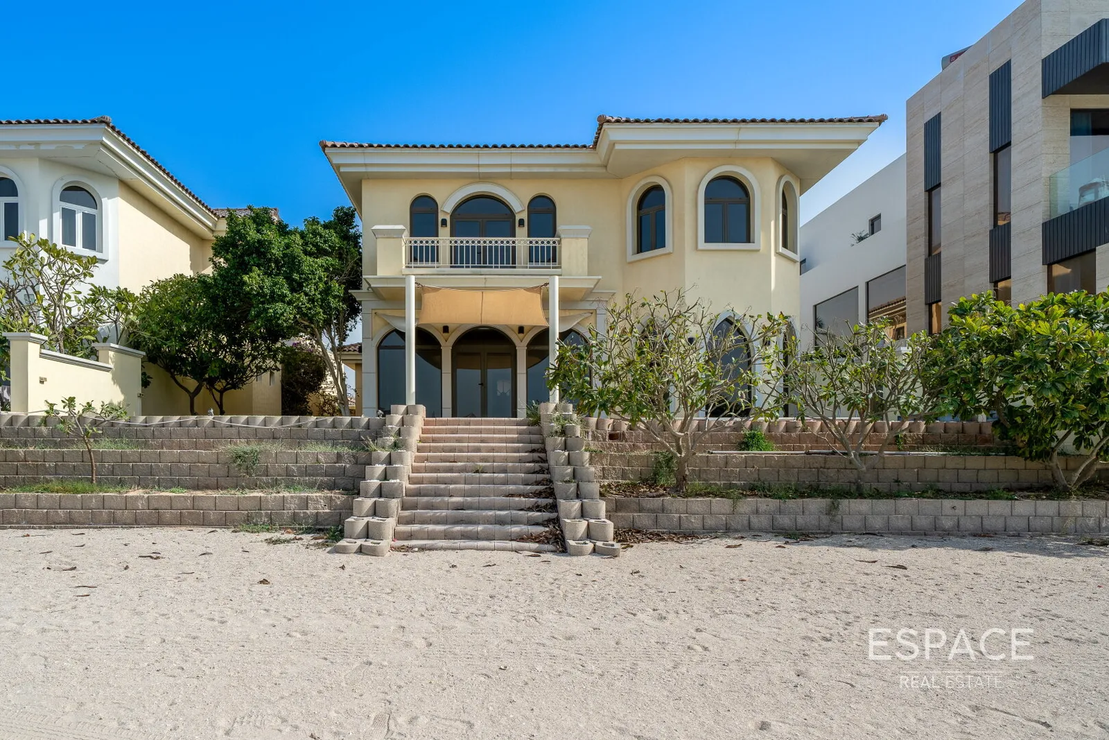 PropertiesGalleryCamera