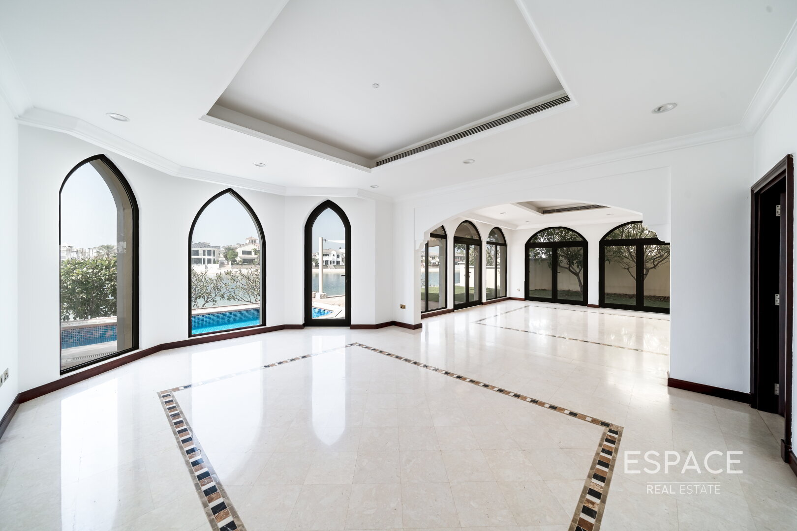 single static gallery