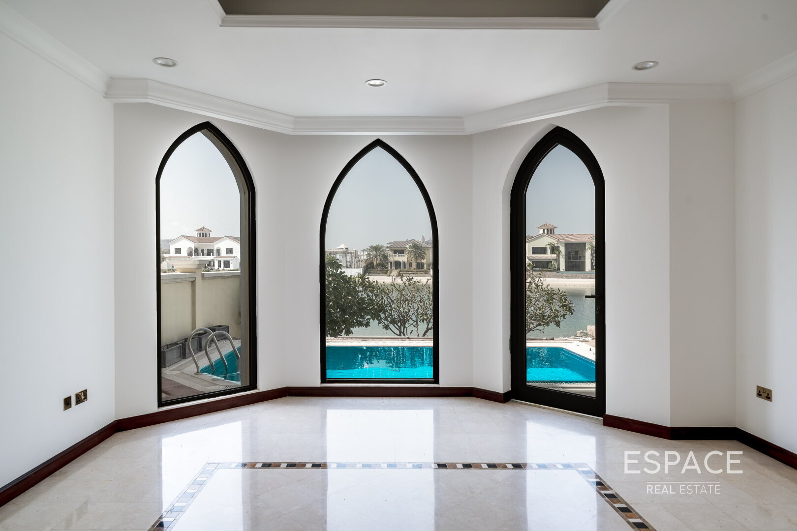 single static gallery