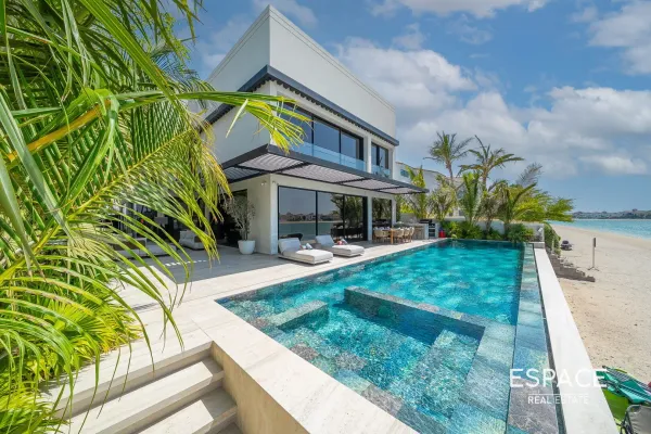 Frond B, Palm Jumeirah, Dubai - Espace