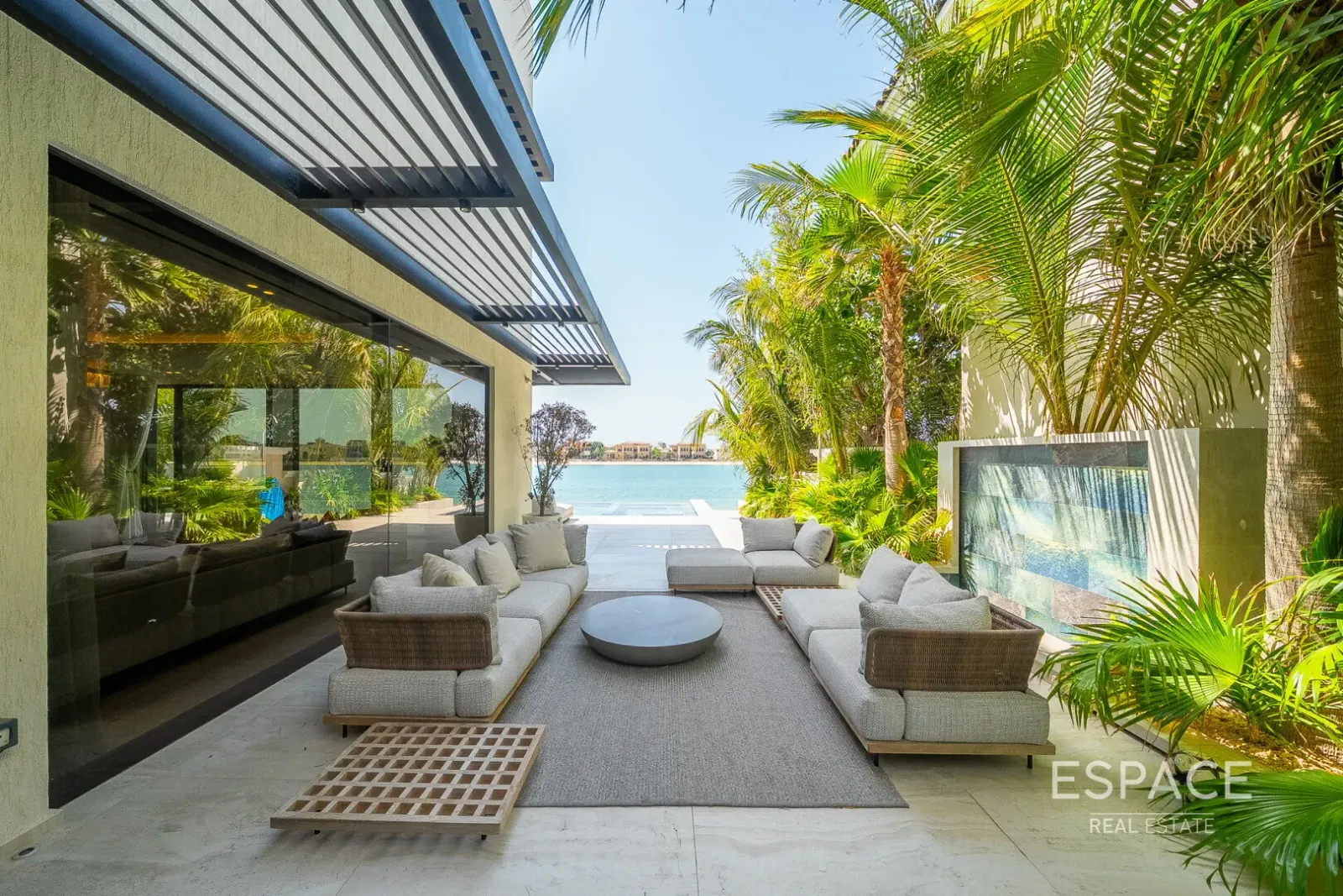 PropertiesGalleryCamera