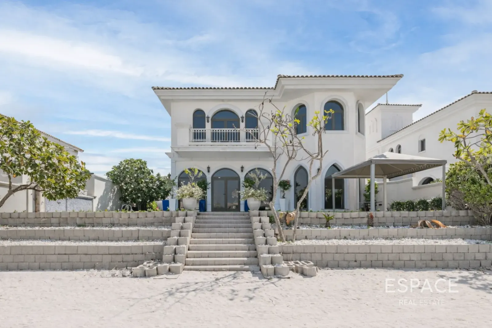 PropertiesGalleryCamera