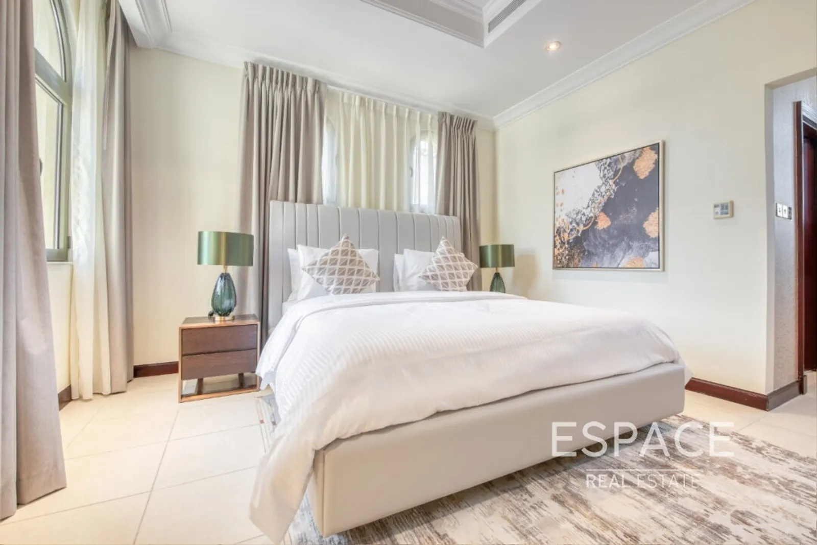 PropertiesGalleryCamera