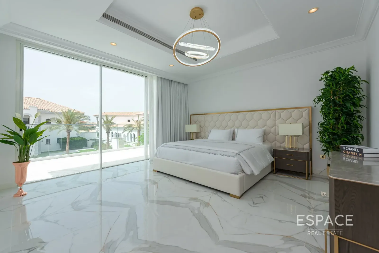 PropertiesGalleryCamera