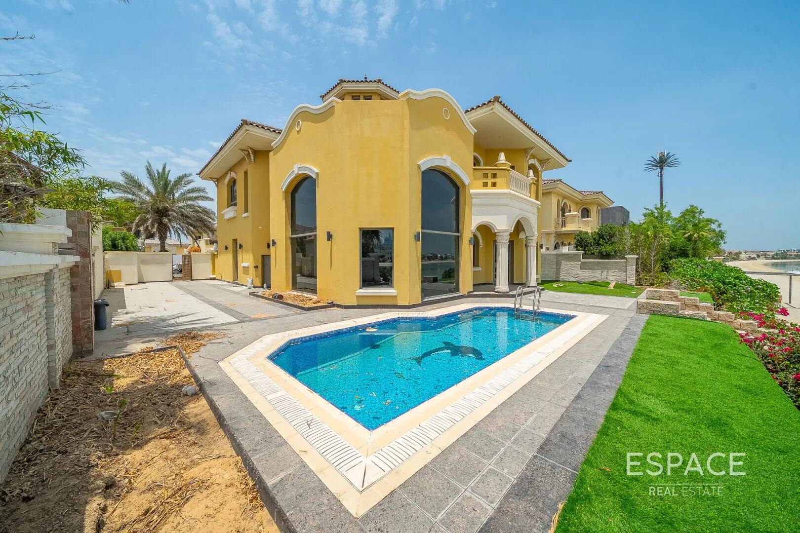 PropertiesGalleryCamera