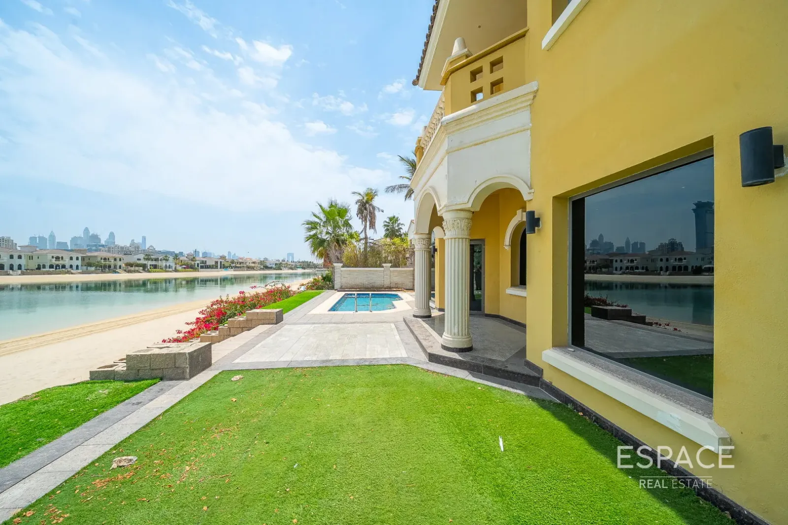 PropertiesGalleryCamera