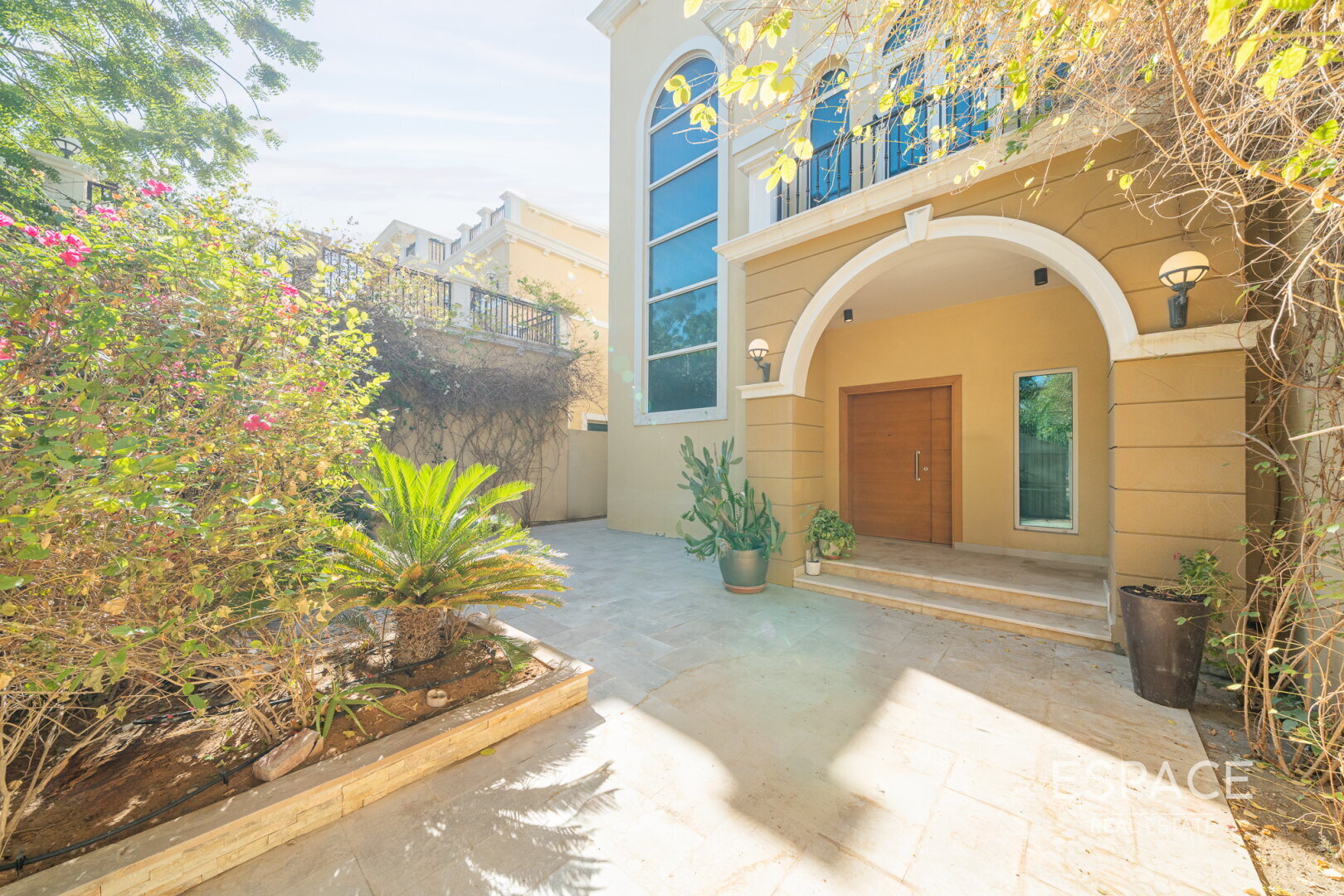 single static gallery