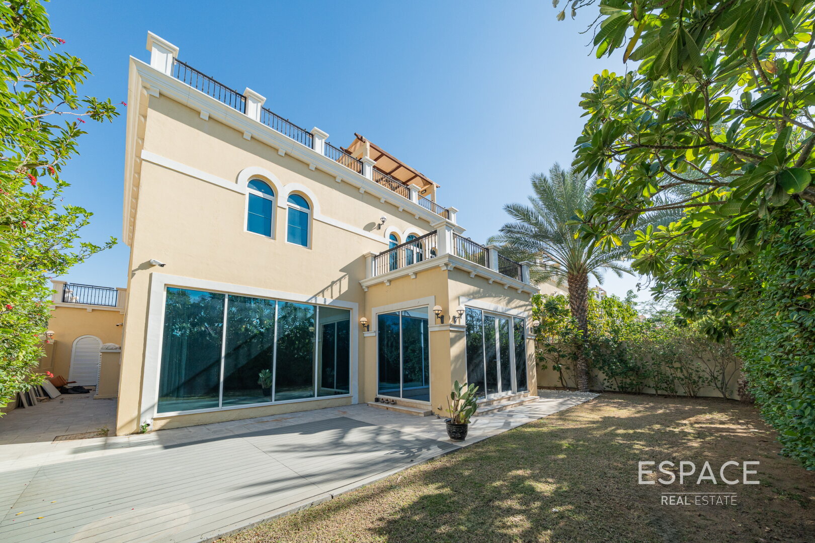 PropertiesGalleryCamera