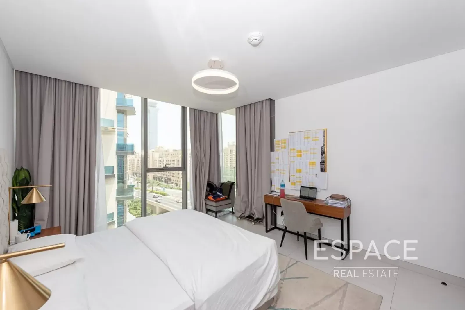 PropertiesGalleryCamera