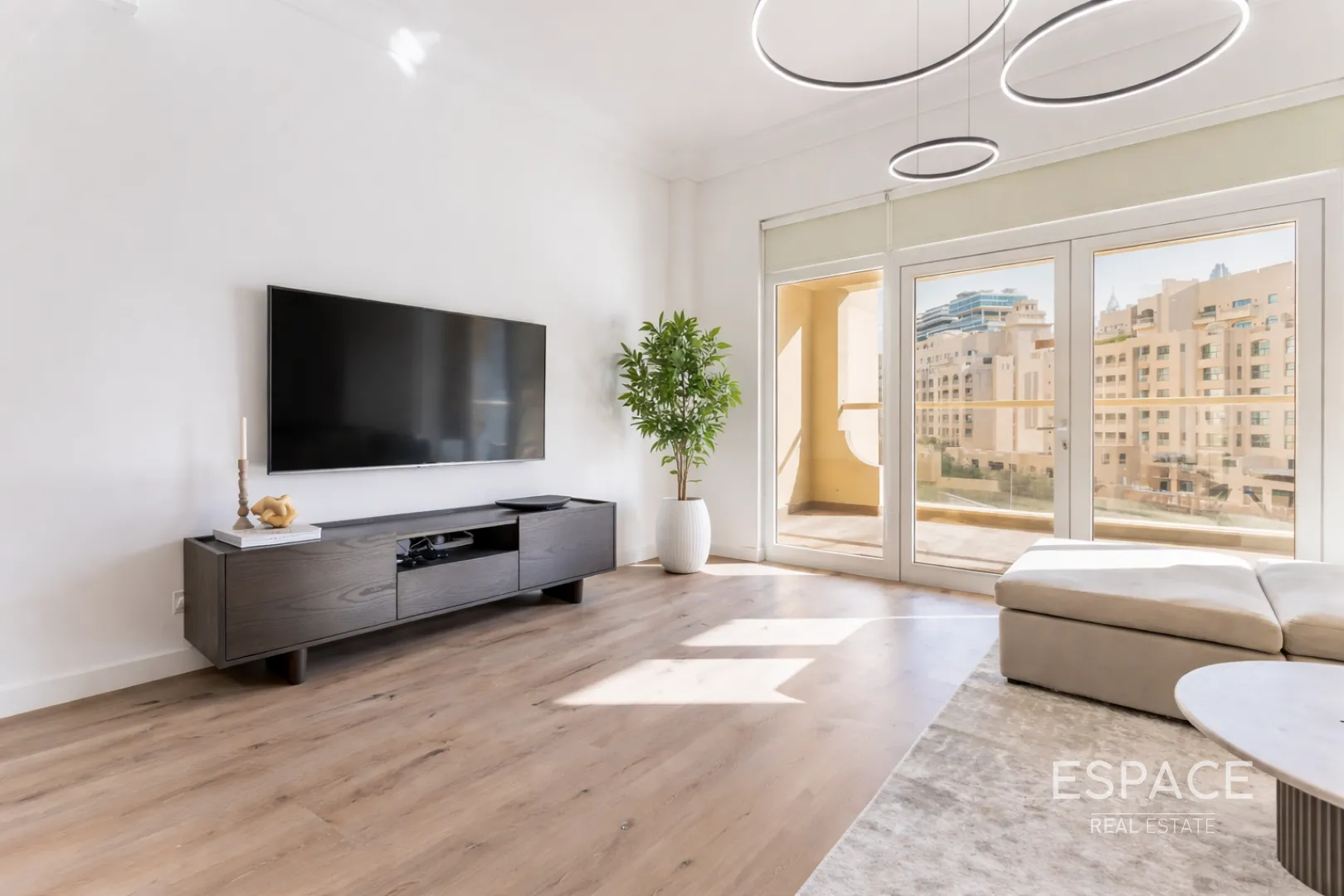 single static gallery