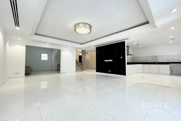 Springs 11, Springs, Dubai - Espace