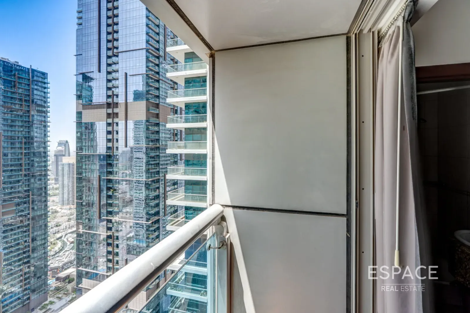 PropertiesGalleryCamera