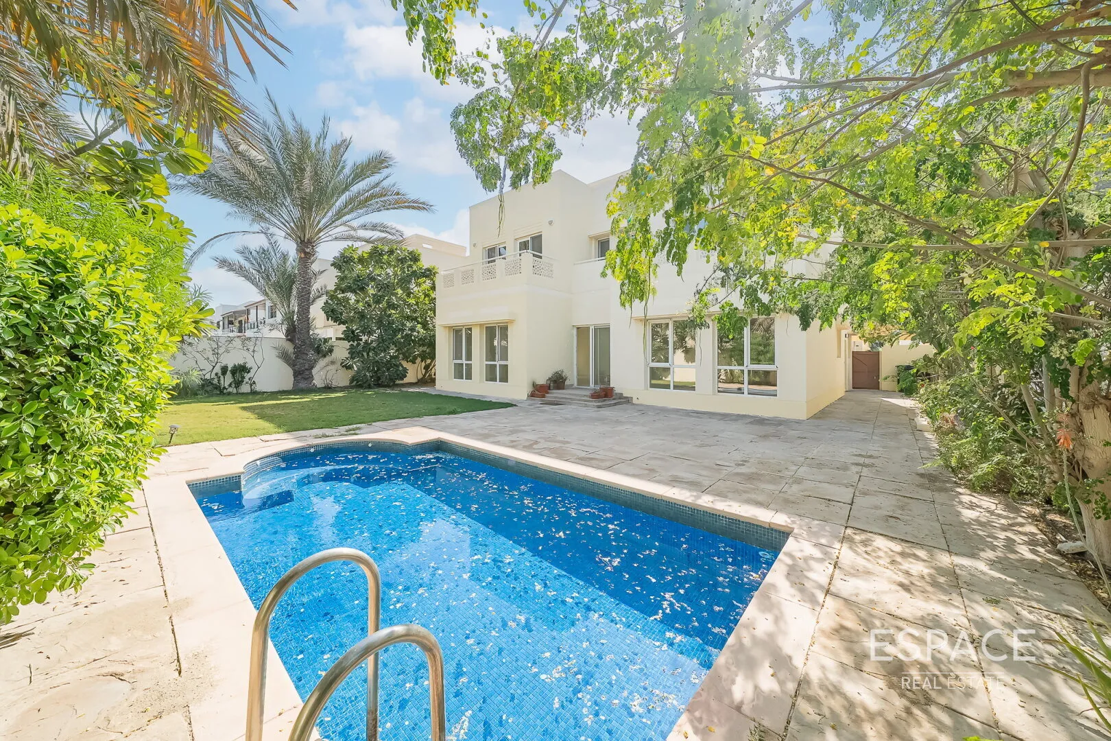 single static gallery