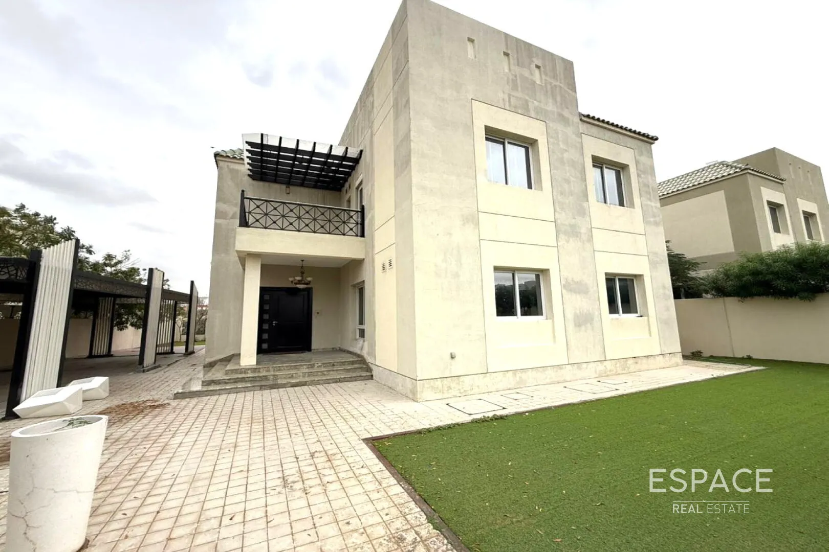 single static gallery