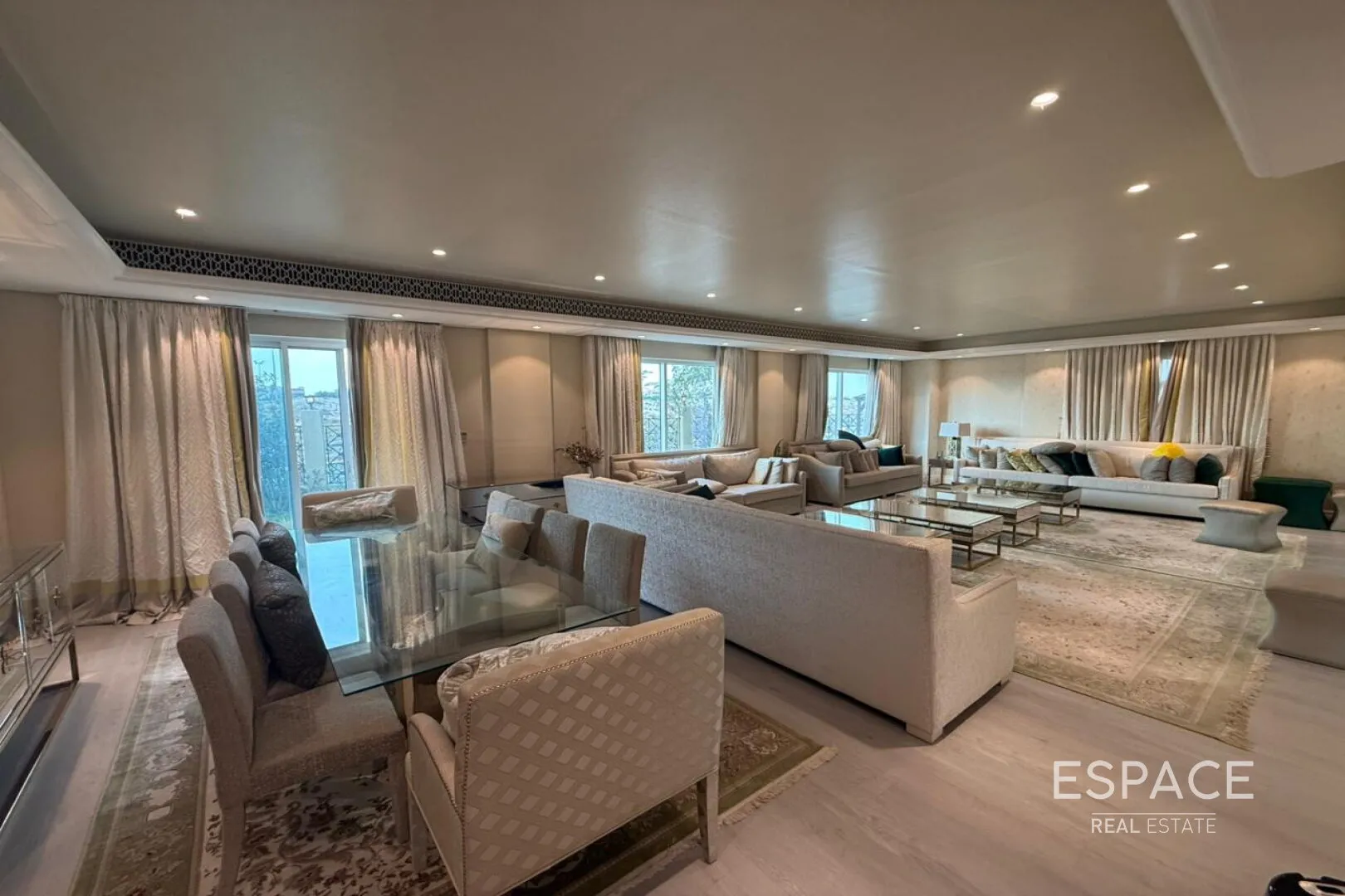 single static gallery