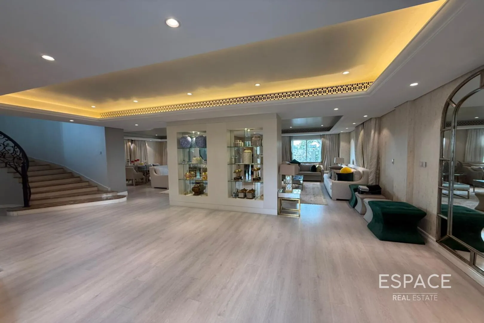 single static gallery