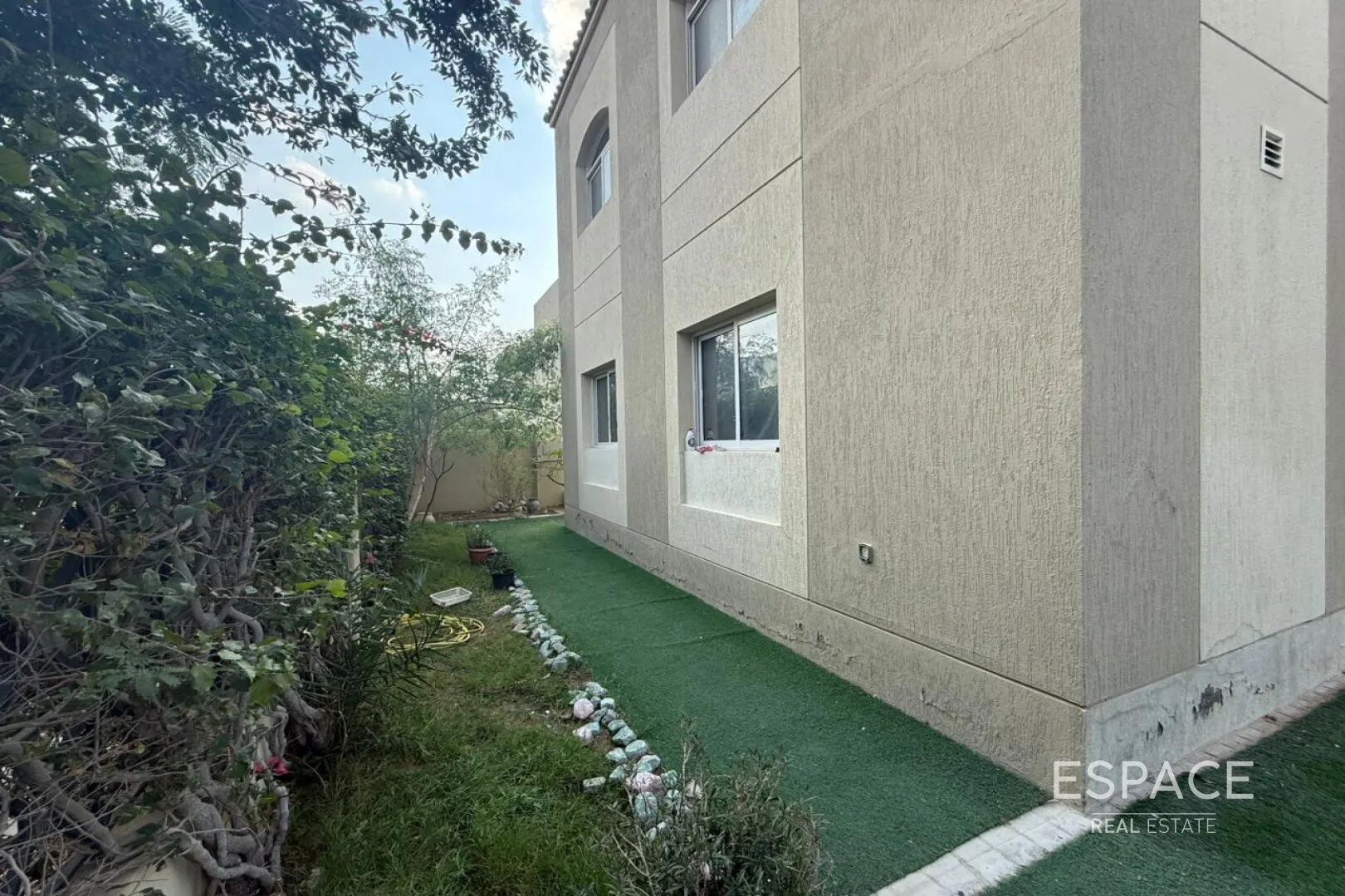 PropertiesGalleryCamera