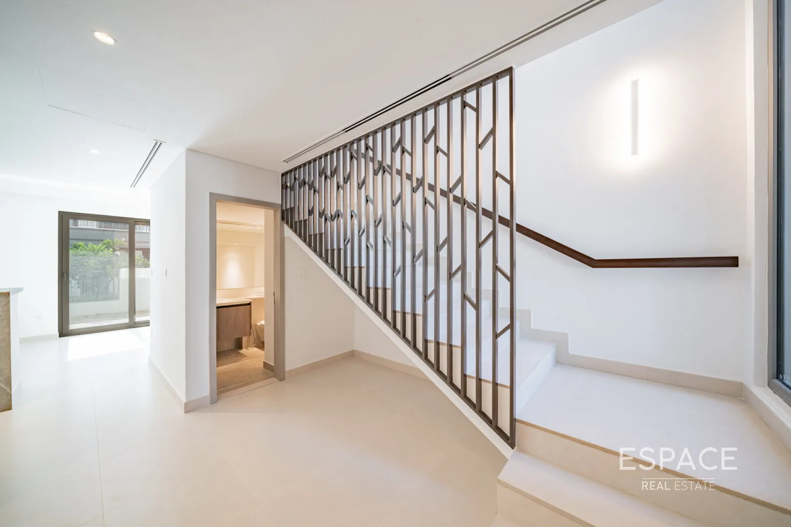 single static gallery