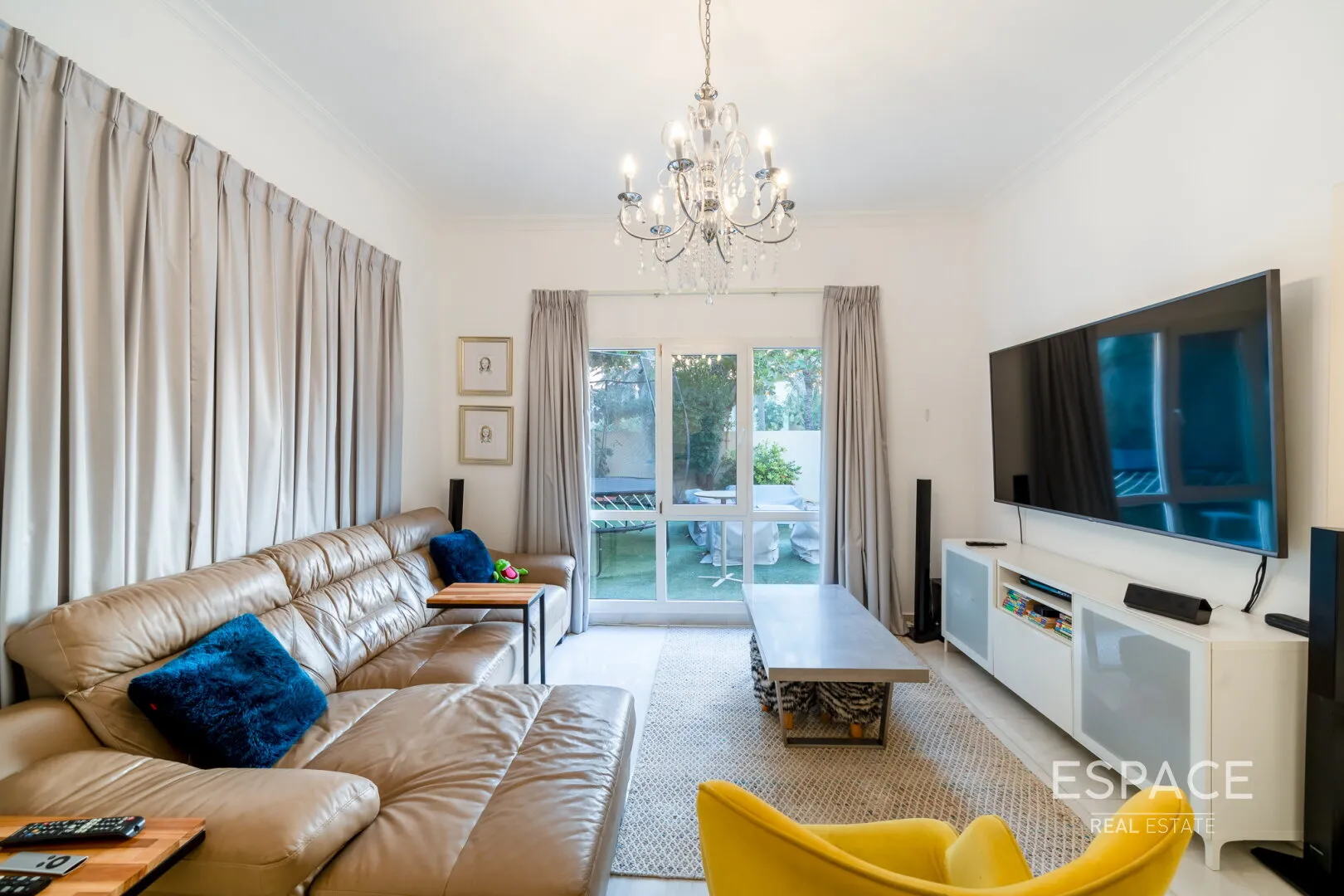 single static gallery