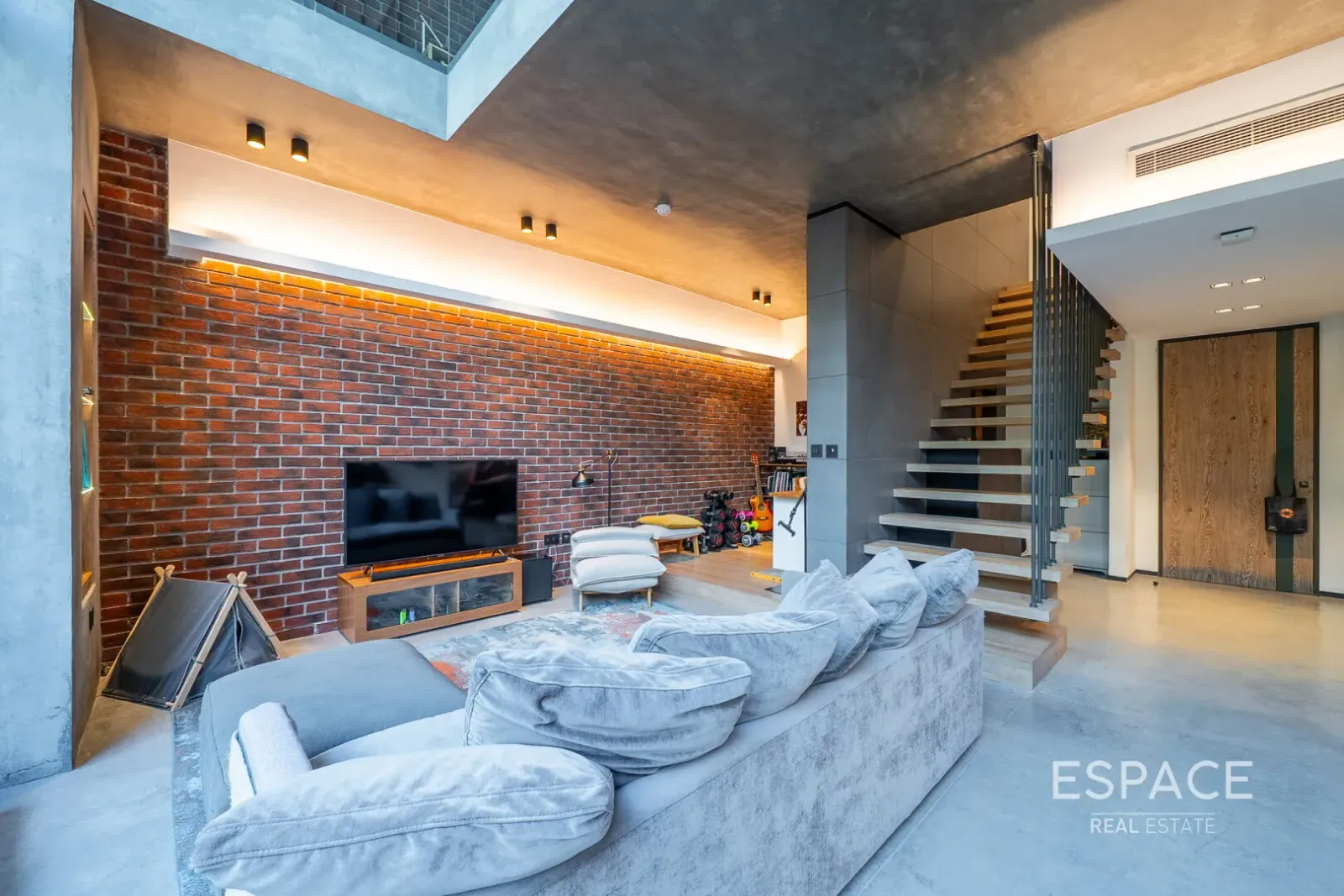 PropertiesGalleryCamera
