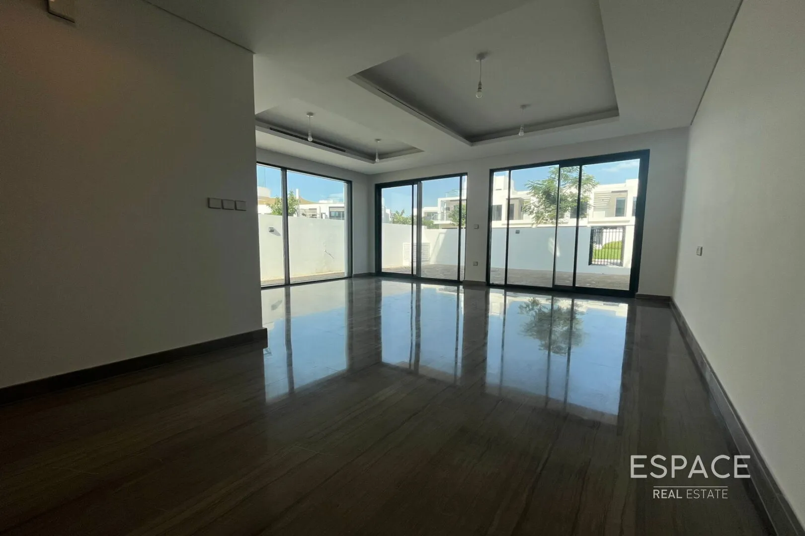 single static gallery