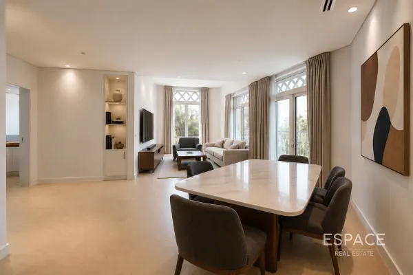 Shoreline - Hallawi, Palm Jumeirah, Dubai - Espace