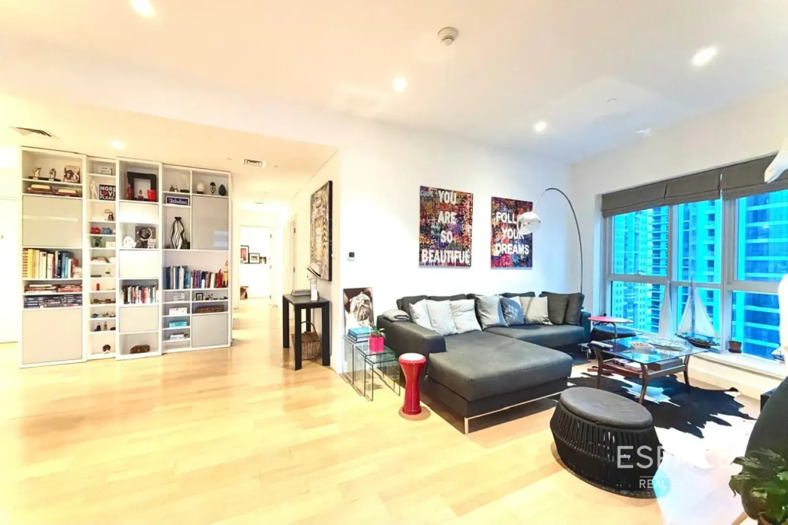 PropertiesGalleryCamera