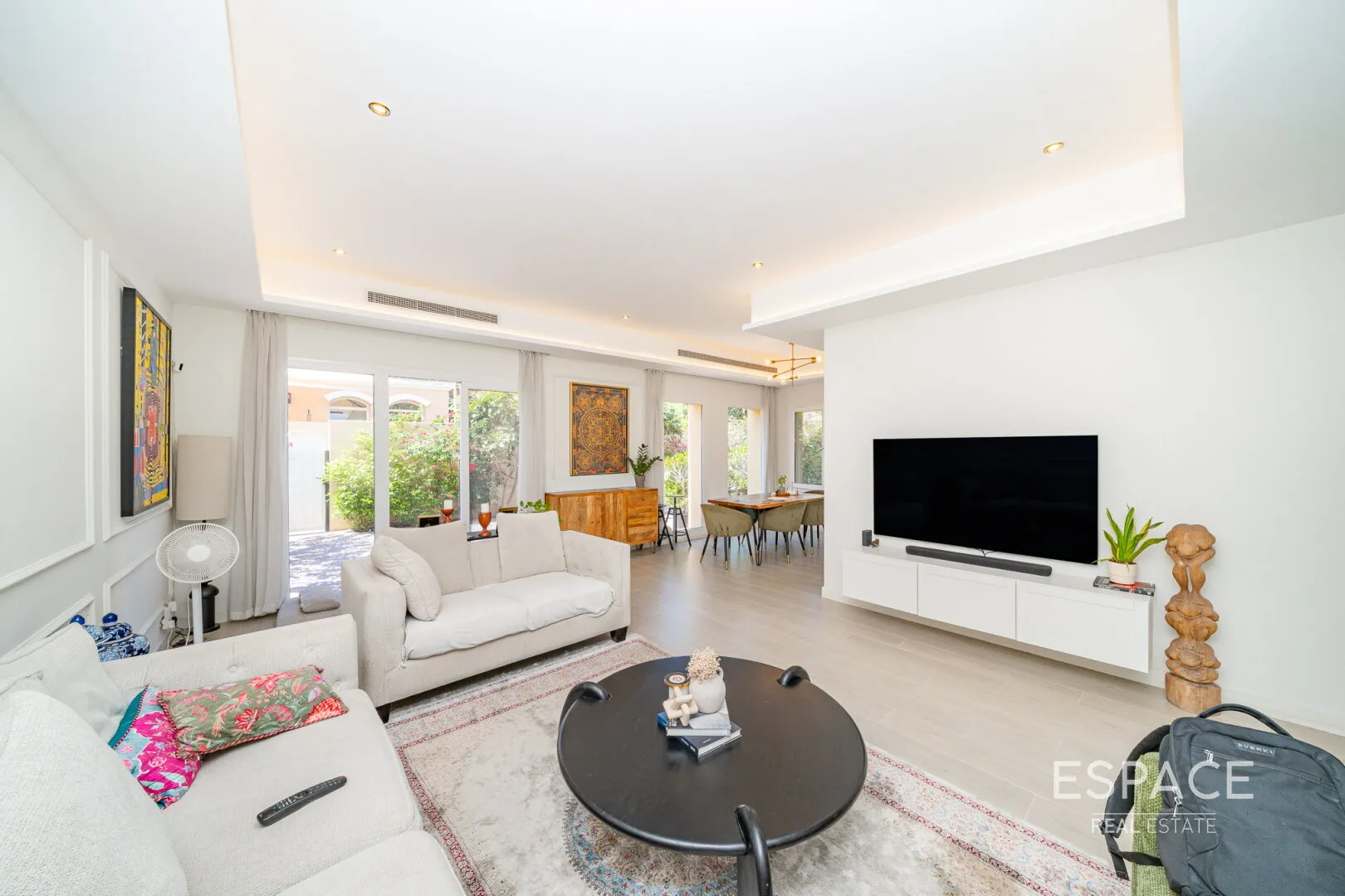 single static gallery