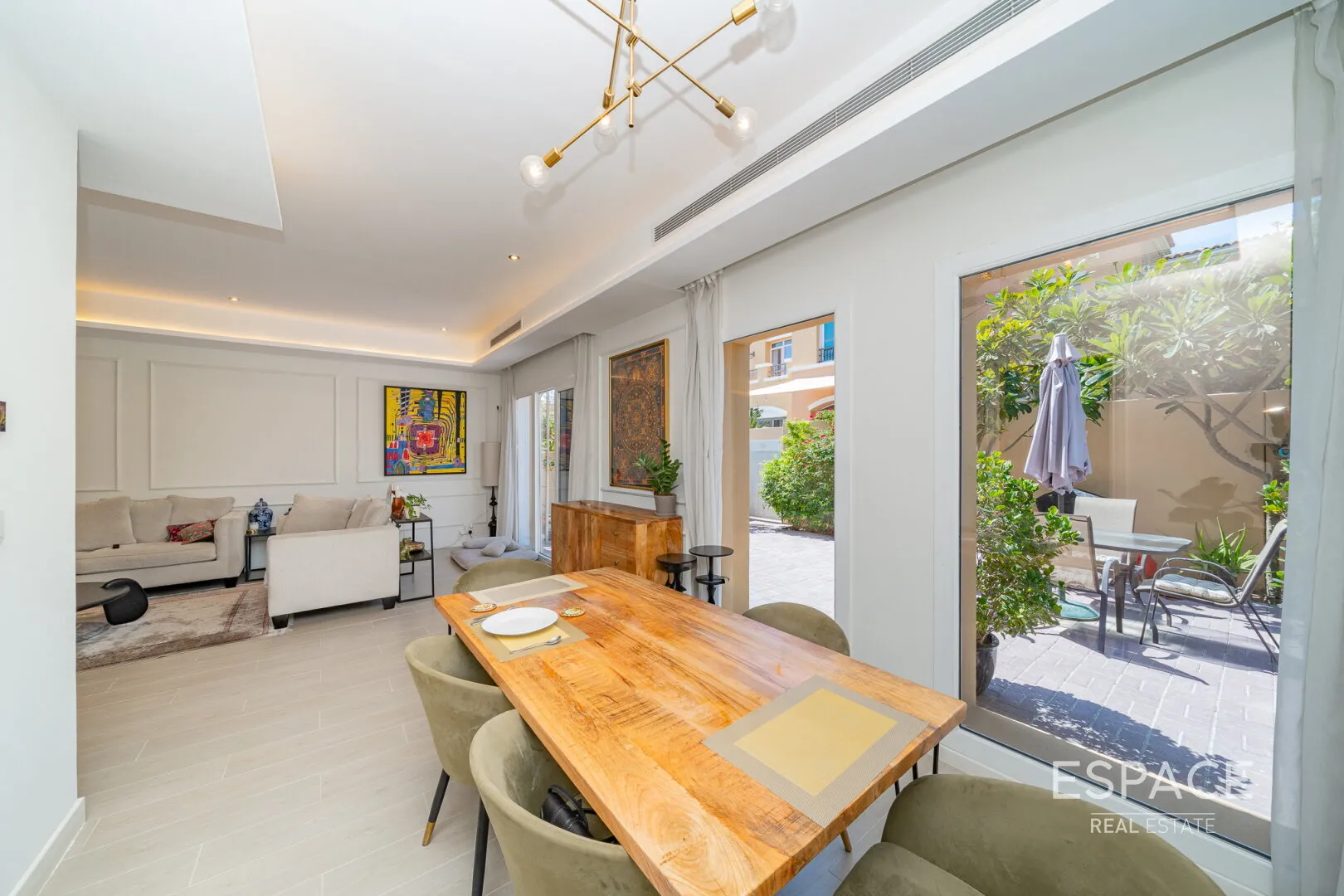 single static gallery