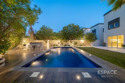 Regional, Jumeirah Park, Dubai - Espace