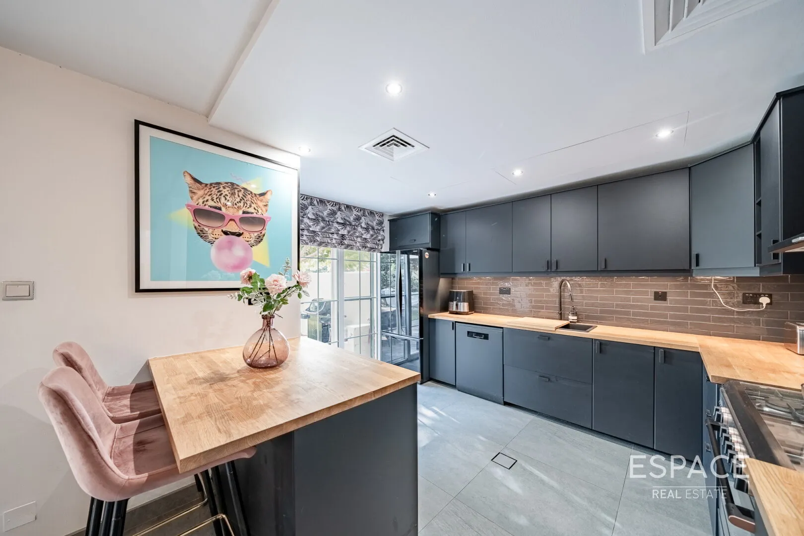 single static gallery