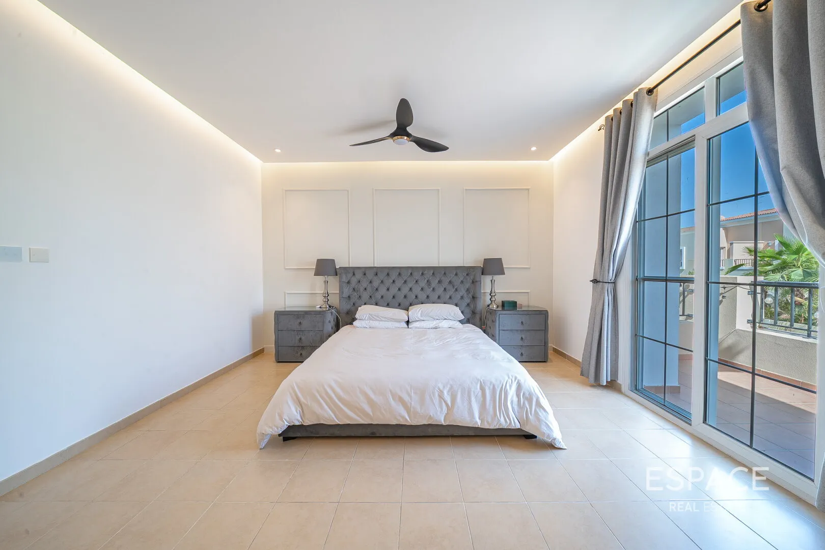 PropertiesGalleryCamera