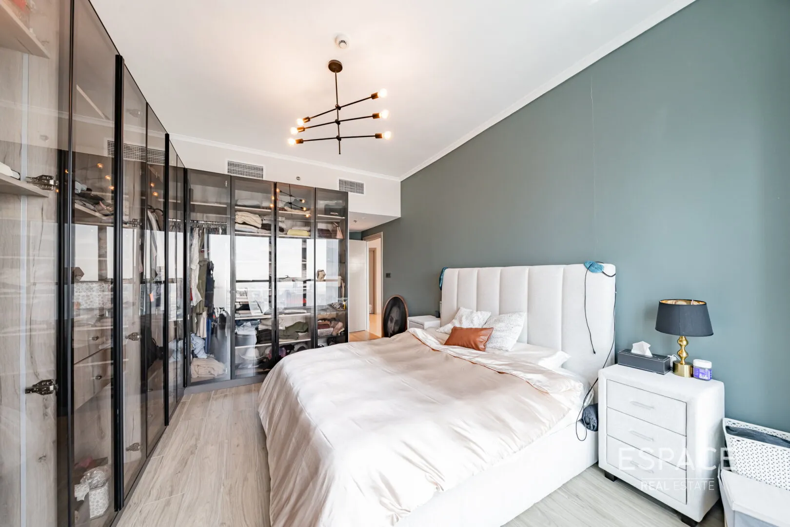 PropertiesGalleryCamera