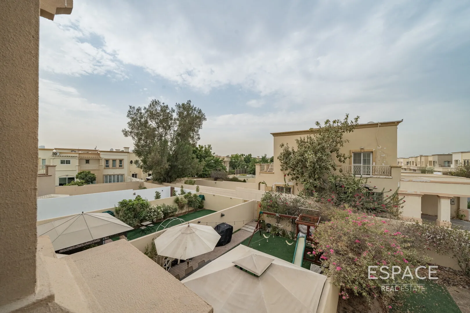 PropertiesGalleryCamera