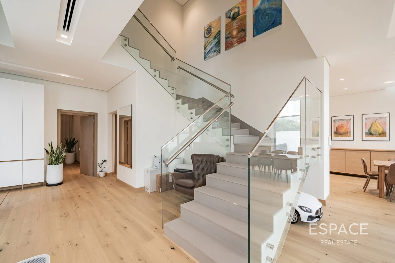 single static gallery