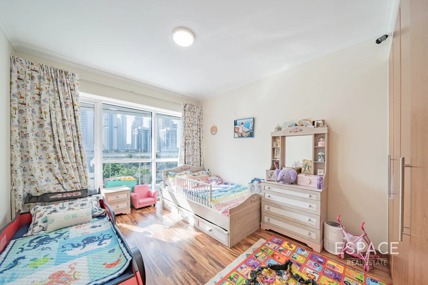 PropertiesGalleryCamera