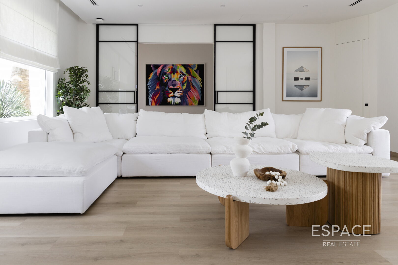 single static gallery