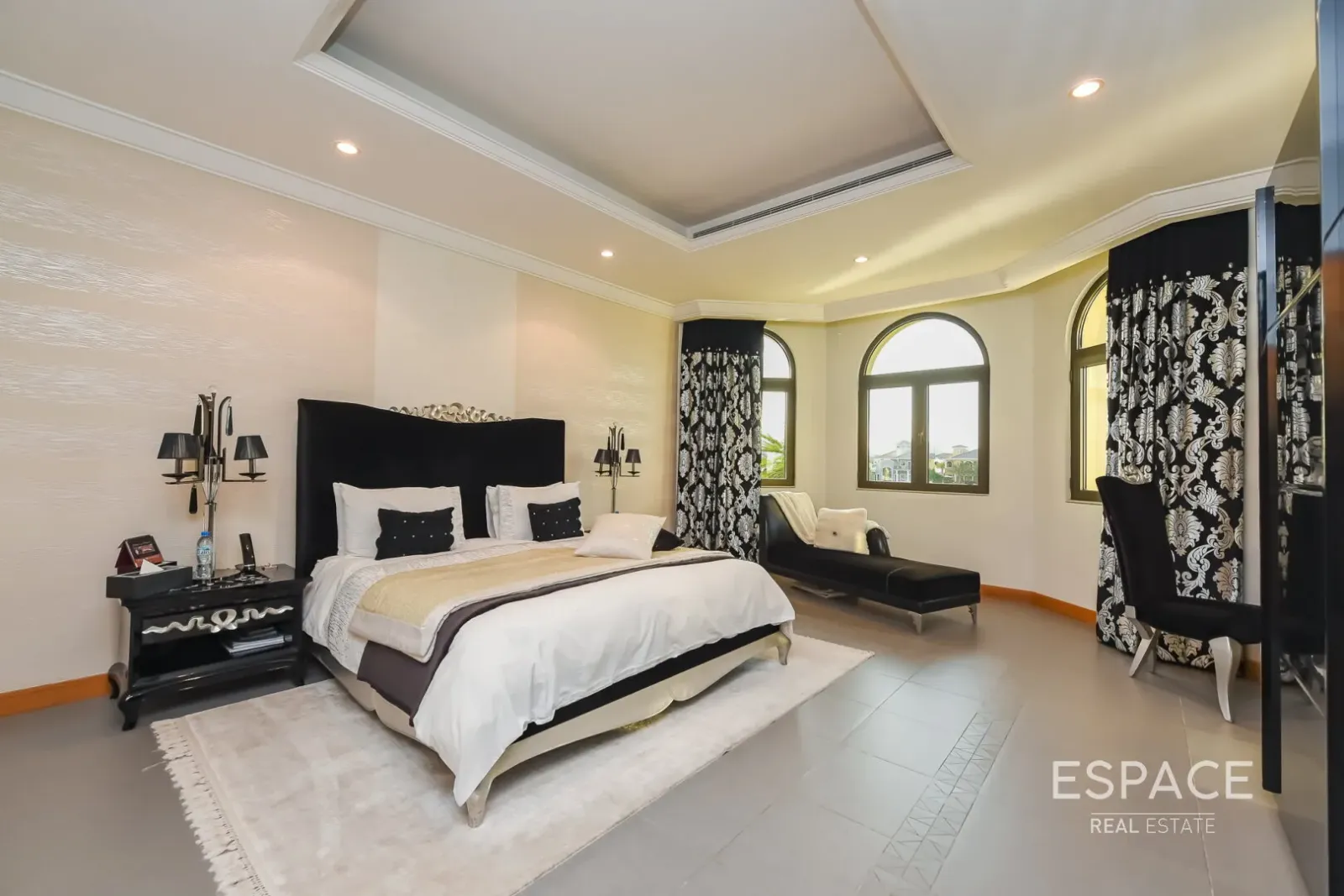 PropertiesGalleryCamera