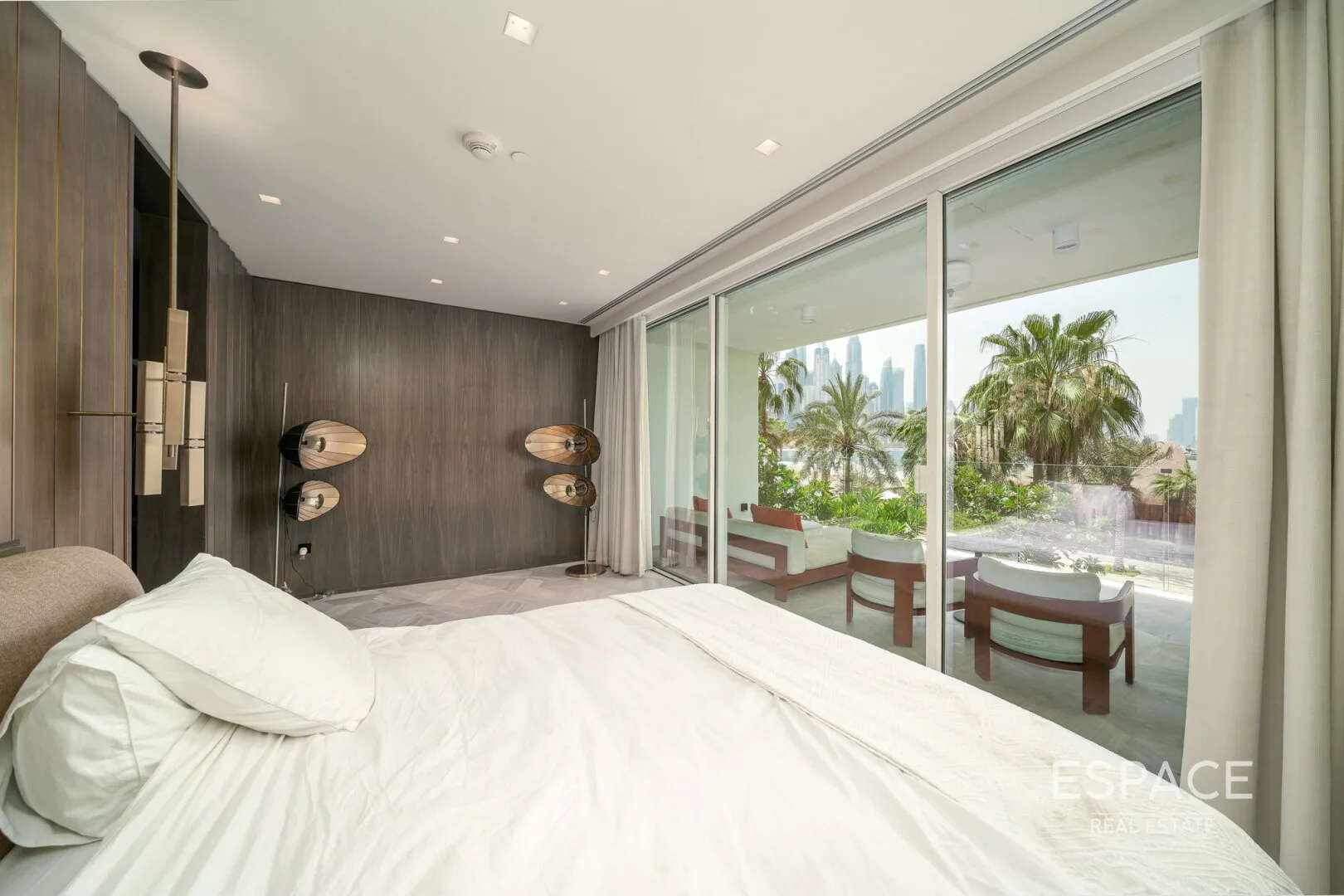 PropertiesGalleryCamera