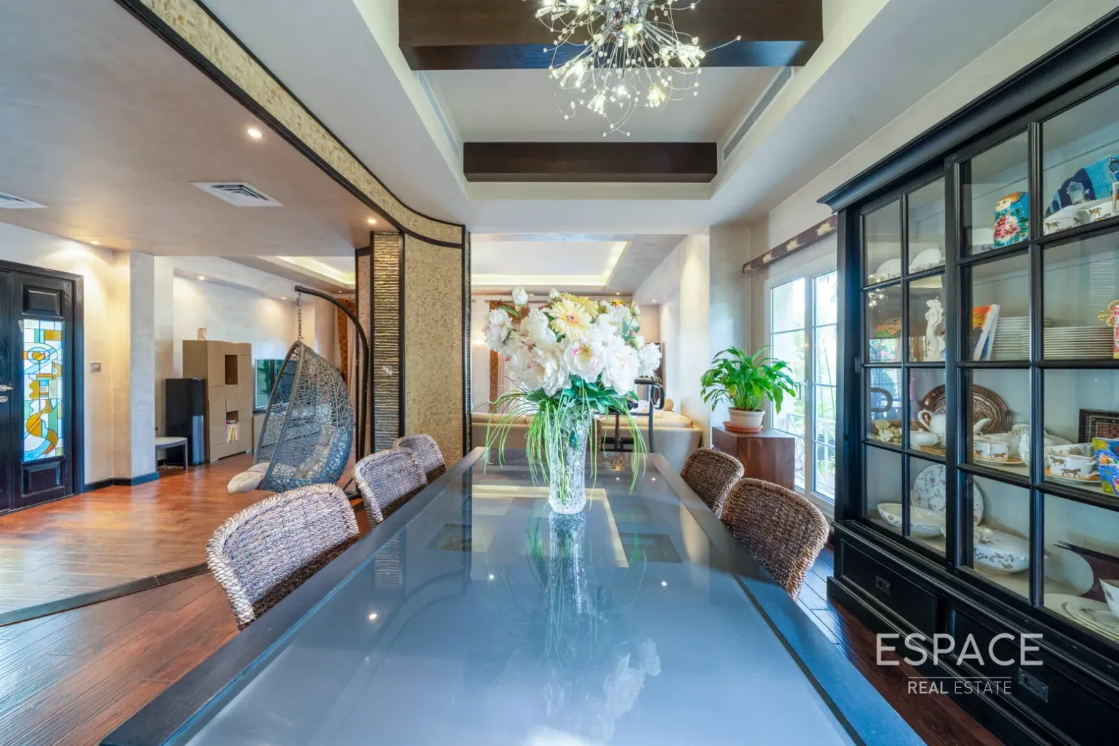 PropertiesGalleryCamera