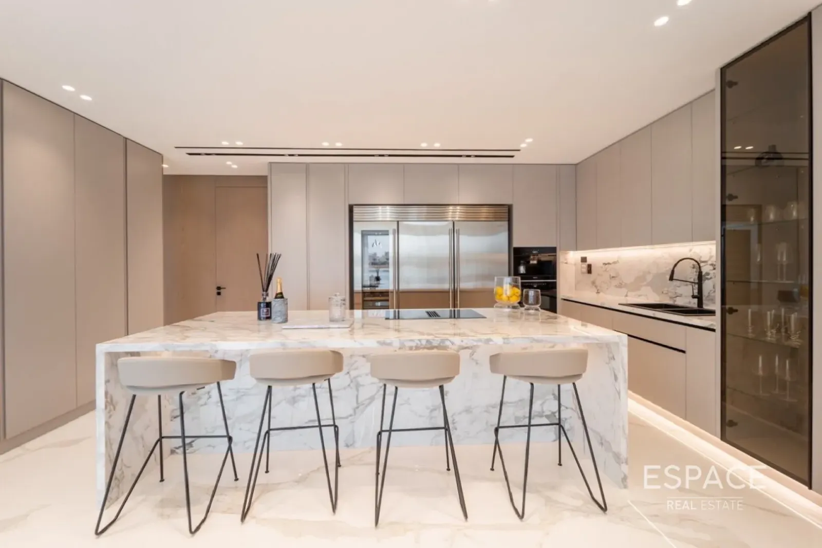PropertiesGalleryCamera