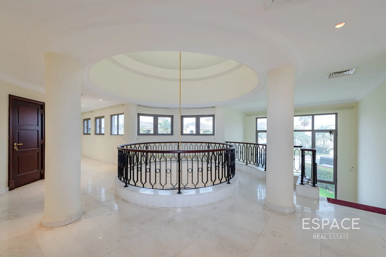 PropertiesGalleryCamera