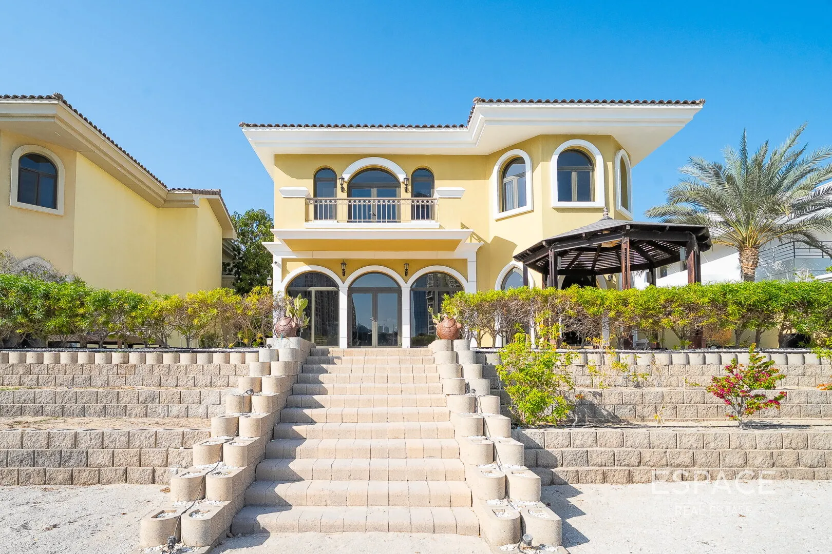 single static gallery