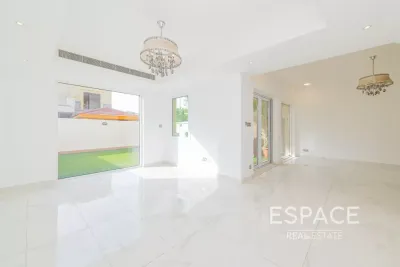 Springs 5, Springs, Dubai - Espace