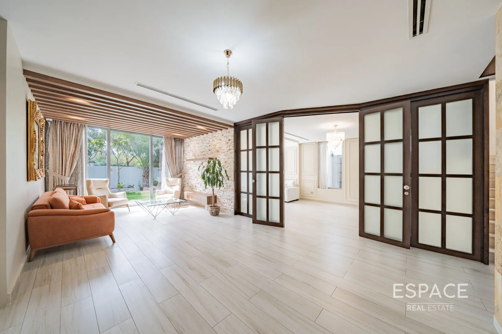 single static gallery