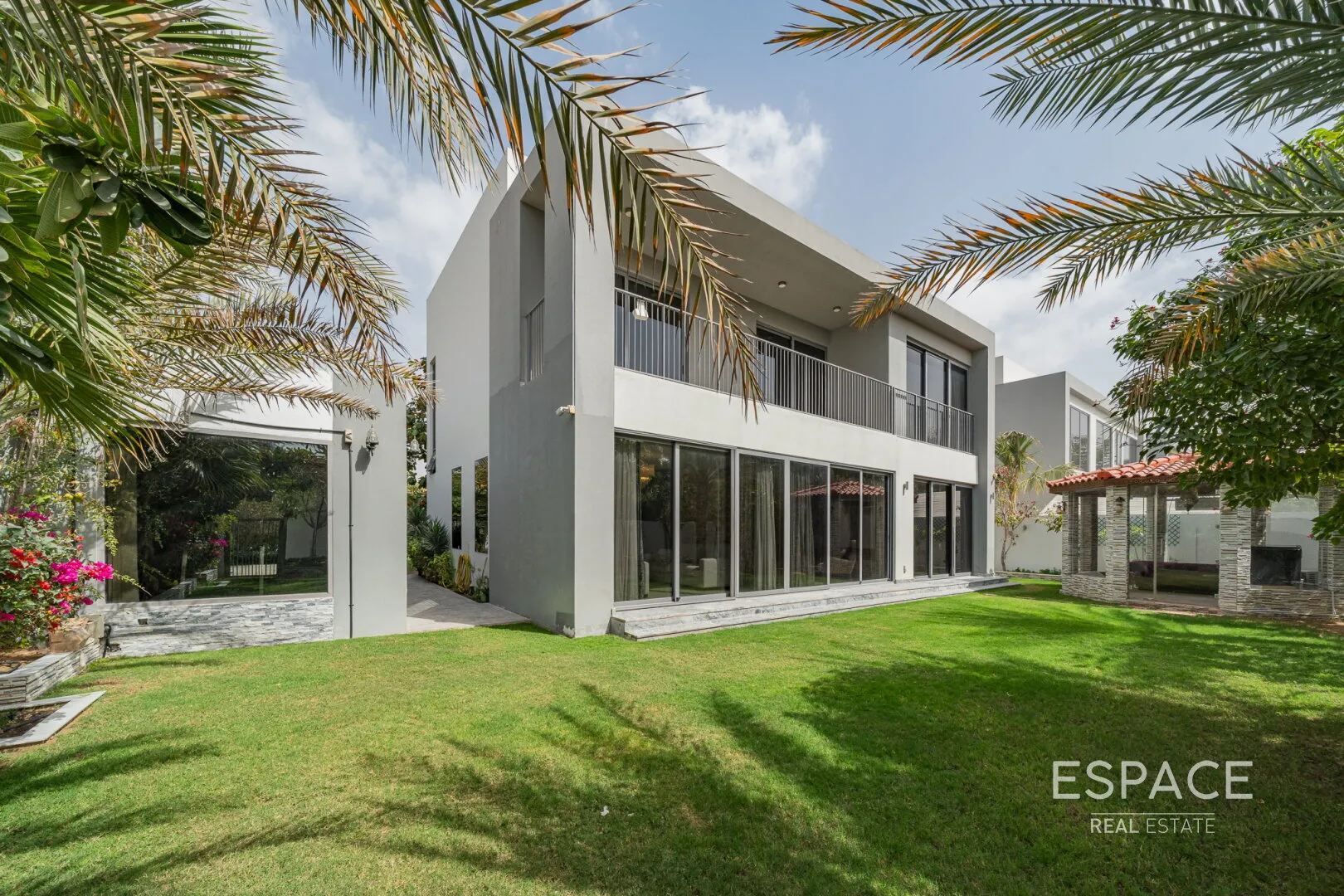 single static gallery