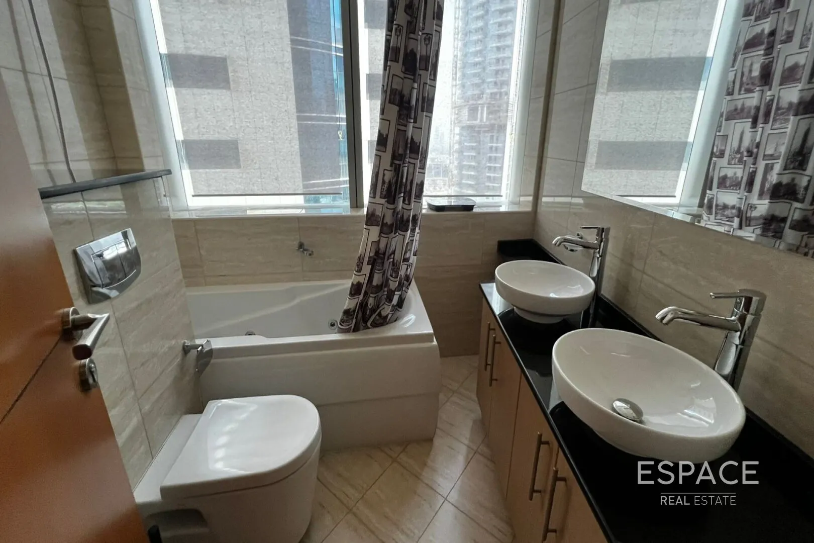 PropertiesGalleryCamera