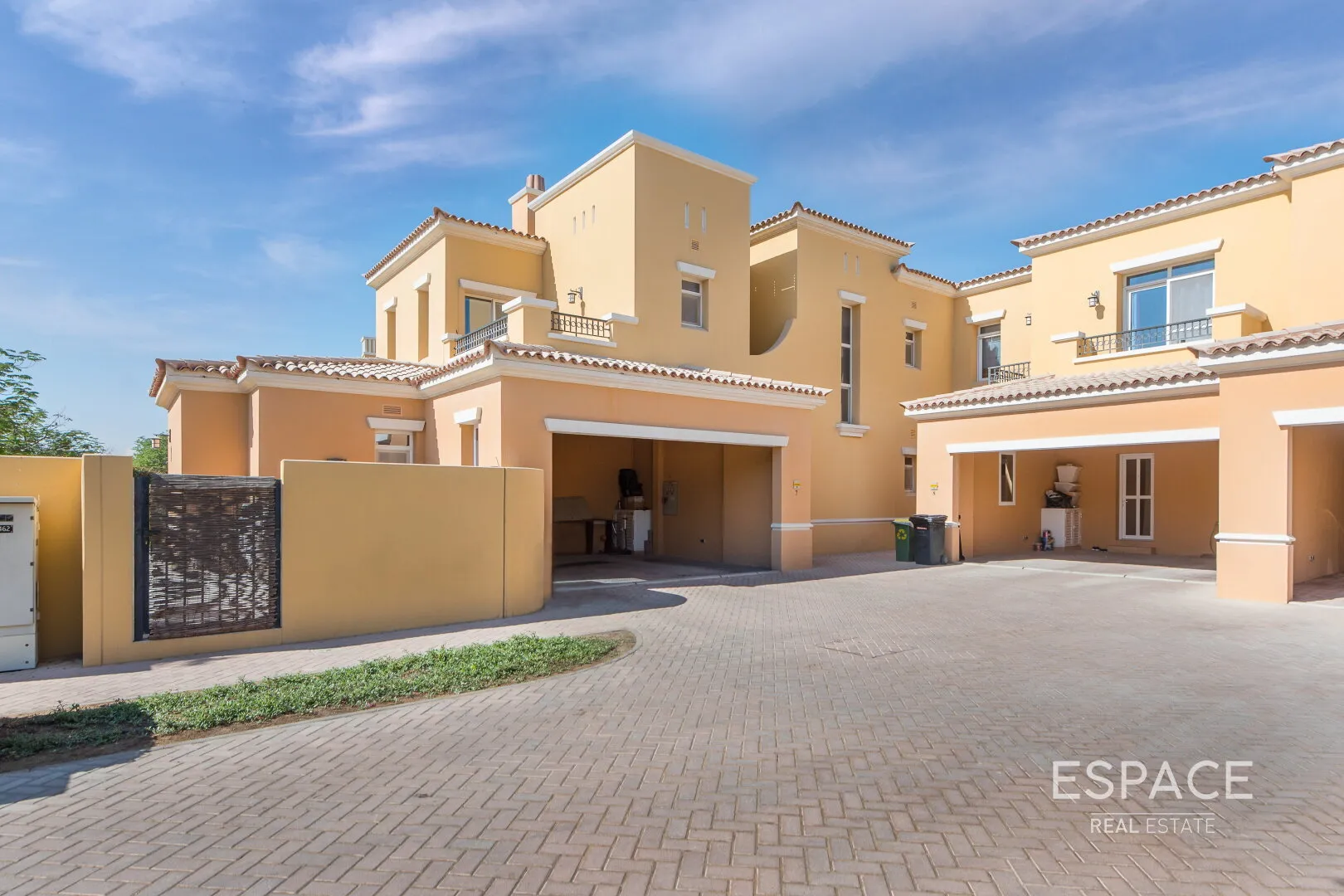 PropertiesGalleryCamera